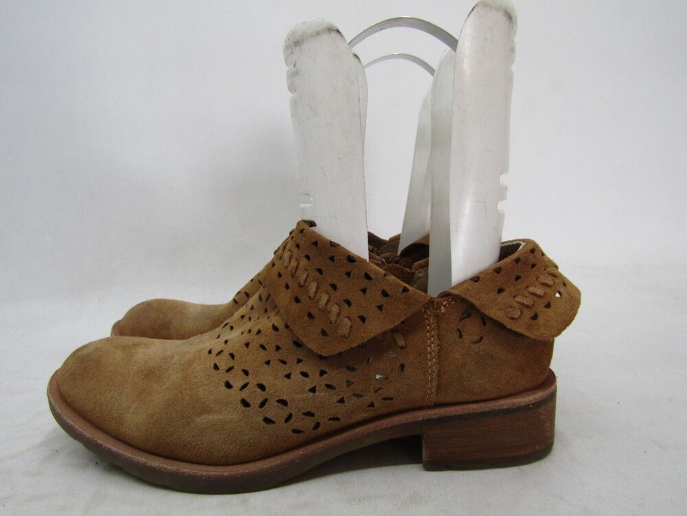 SOFFT Womens Size 6 M Brown Suede Zip Ankle Perforated Fashion Boots Bootie
